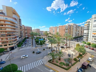 Piso de cuatro habitaciones Regne, Centre-La Vila, Alzira