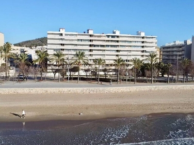 Venta Piso Calafell. Piso de tres habitaciones en Maritim Sant Joan De Deu. Segunda planta con terraza