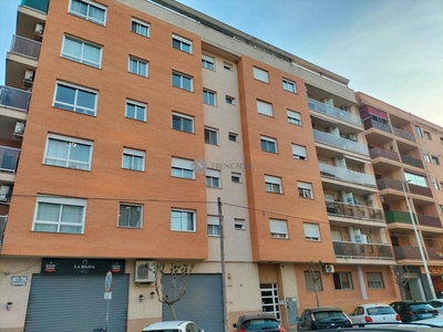 Venta Piso Catarroja. Piso de tres habitaciones A reformar