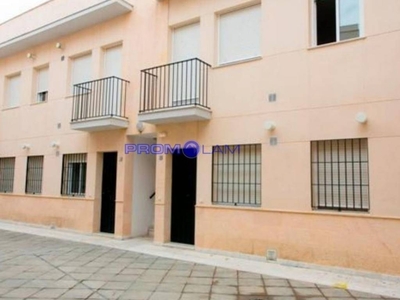 Venta Piso Coria del Río. Piso de dos habitaciones en Calle Carretas. Planta baja