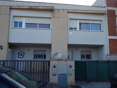 Venta Piso Cunit. Piso de tres habitaciones en Vilanova i la Geltru. Con terraza