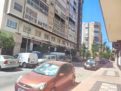Venta Piso en Calle Asdrubal 6. Cartagena. A reformar segunda planta con terraza