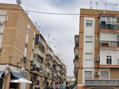 Venta Piso en Calle San Francisco Javier. Castilleja de la Cuesta. Buen estado tercera planta