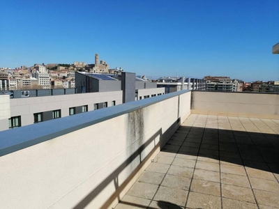 Venta Piso en Estudi General 3. Lleida. Buen estado sexta planta con balcón calefacción individual