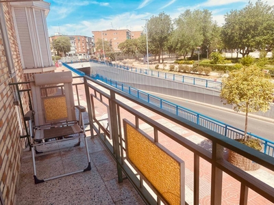 Venta Piso Fuenlabrada. Piso de cuatro habitaciones en Calle de Móstoles. Primera planta con terraza