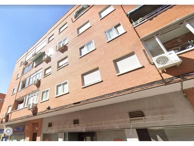 Venta Piso Humanes de Madrid. Piso de tres habitaciones en Calle OLIVO. Buen estado cuarta planta con terraza