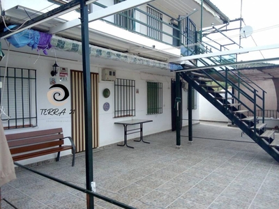 Venta Piso Jaén. Piso de dos habitaciones Planta baja con balcón