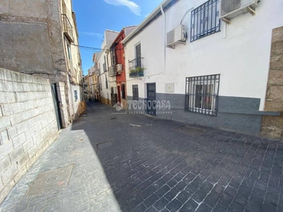 Venta Casa adosada Jaén. Con terraza 145 m²