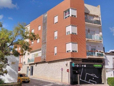 Venta Piso Jódar. Piso de cuatro habitaciones en Calle Barcelona. Con terraza