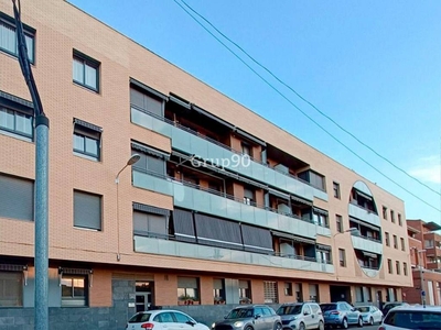 Venta Piso Lleida. Piso de cuatro habitaciones Primera planta con balcón