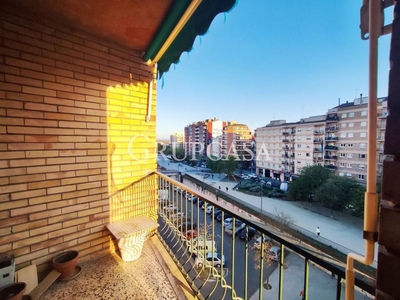 Venta Piso Lleida. Piso de cuatro habitaciones Quinta planta con balcón