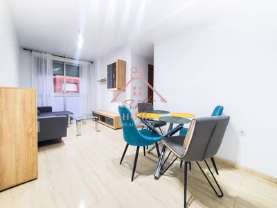 Venta Piso Mazarrón. Piso de dos habitaciones en Constitución. Con balcón