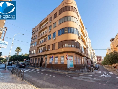 Venta Piso Melilla. Piso de cuatro habitaciones