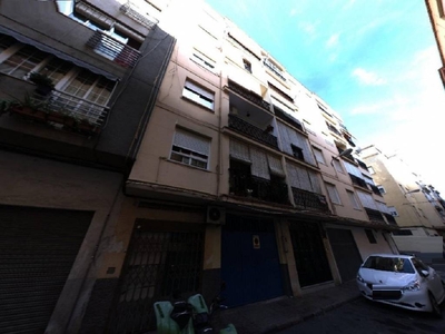 Venta Piso Motril. Piso de cuatro habitaciones en Calle Pablo Picasso. Tercera planta con terraza