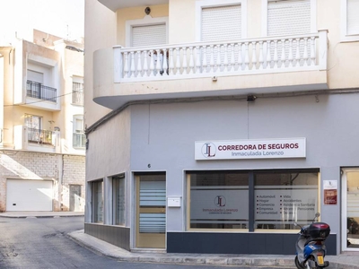 Venta Piso Motril. Piso de tres habitaciones en Curucho 6. Segunda planta con balcón