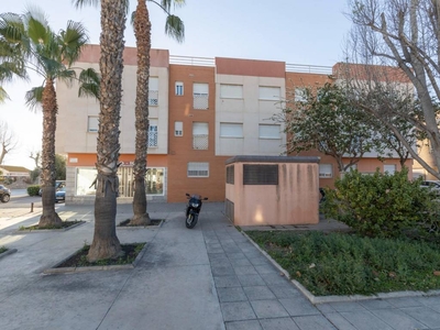 Venta Piso Motril. Piso de tres habitaciones Primera planta