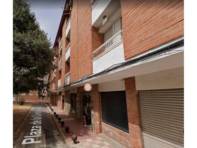 Venta Piso Murcia. Piso de tres habitaciones en Plaza Constitución 5. A reformar tercera planta