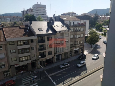 Venta Piso Ourense. A reformar con balcón calefacción individual