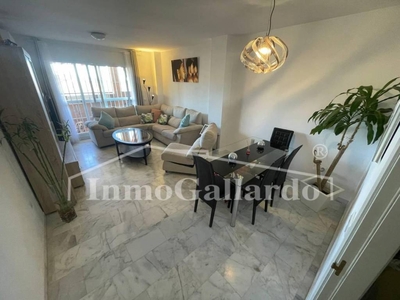 Venta Piso Rincón de la Victoria. Piso de tres habitaciones Buen estado con terraza