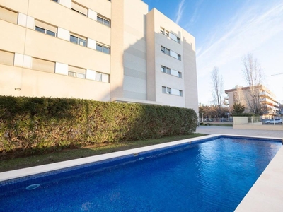 Venta Piso Salou. Piso de tres habitaciones Primera planta con terraza