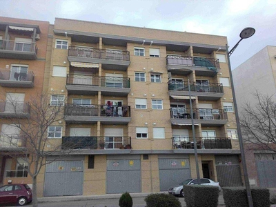 Venta Piso Sollana. Piso de tres habitaciones en Avenida de les Corts Valencianes. Cuarta planta