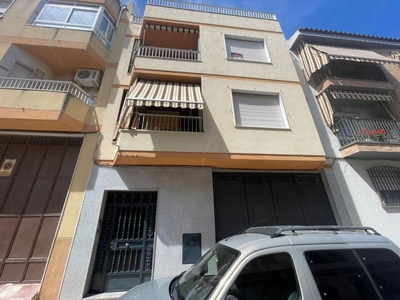 Venta Piso Torredelcampo. Piso de cuatro habitaciones en Calle PINTOR ZABALETA 43. Segunda planta