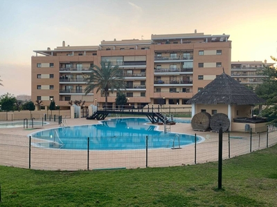 Venta Piso Torremolinos. Piso de tres habitaciones en Calle Conrado del Campo 18. Muy buen estado primera planta plaza de aparcamiento calefacción individual