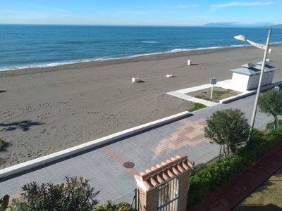 Venta Piso Torrox. Piso de dos habitaciones en Avenida Las Antillas. Con terraza