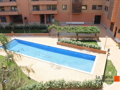 Venta Piso Tortosa. Piso de tres habitaciones Tercera planta con terraza