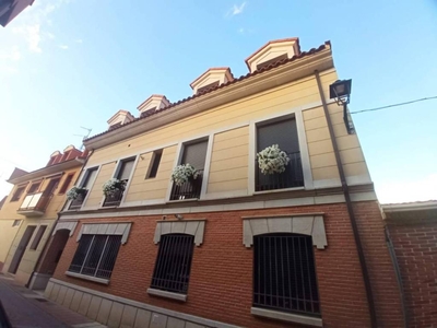 Venta Piso Tudela de Duero. Piso de tres habitaciones en Calle RONDA SAN ESTEBAN. Buen estado primera planta con terraza