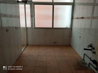 Venta Piso Valladolid. Piso de dos habitaciones en Calle CARTAGENA. A reformar cuarta planta con terraza