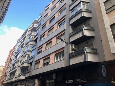 Venta Piso Valladolid. Piso de tres habitaciones en Calle Marina Escobar. Segunda planta con balcón