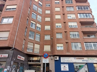 Venta Piso Valladolid. Piso de tres habitaciones Segunda planta con terraza