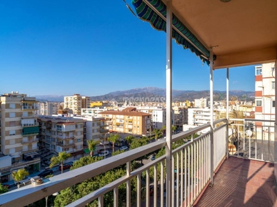 Venta Piso Vélez-Málaga. Piso de dos habitaciones A reformar con terraza