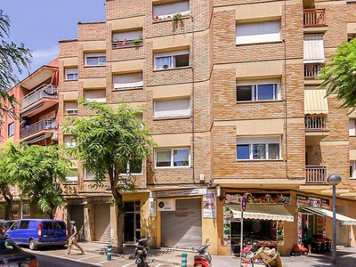Venta Piso Vila-seca. Piso de cuatro habitaciones en Antoni Gaudi 2. Cuarta planta