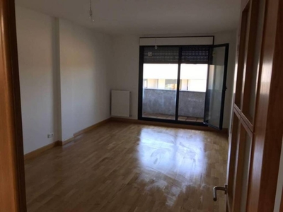 Venta Piso Villamayor. Piso de tres habitaciones en Calle esla. Buen estado cuarta planta con terraza