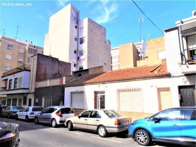Casa antigua de una sola planta construida en el Centro de Torrevieja