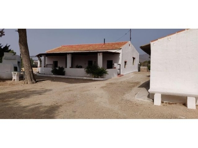 Casa con terreno en Venta en Crevillente, Alicante