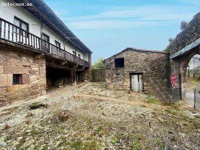 CASA MONTAÑESA CON JARDÍN EN SANTIBAÑEZ