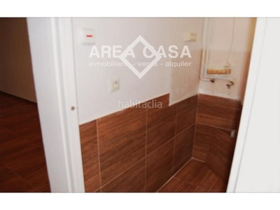 Alquiler piso amueblado con ascensor en Granvia LH Hospitalet de Llobregat (L´)
