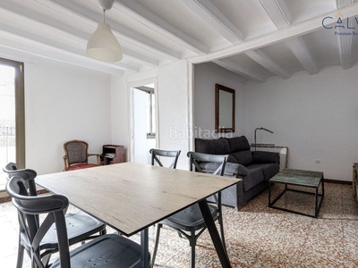 Alquiler piso contrato de temporada!. vivienda de 62 m², totalmente amueblada y equipada que consta de 2 dormitorios, comedor, salón con salida a balcón muy soleado, cocina y baño. en Barcelona