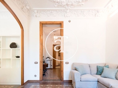 Alquiler piso de alquiler temporal con 3 habitaciones en finca regia en Barcelona