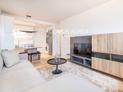 Alquiler piso en alquiler , con 100 m2, 2 habitaciones y 1 baños, piscina, garaje, ascensor, amueblado y aire acondicionado. en Madrid