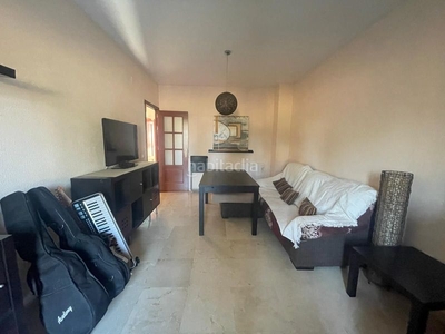 Casa adosada con 4 habitaciones con parking en Villanueva del Ariscal