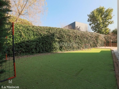 Casa con 4 habitaciones con parking, piscina, calefacción y aire acondicionado en Sant Andreu de Llavaneres