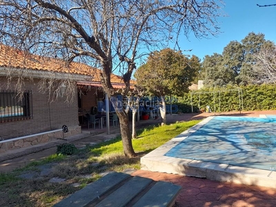 Casa con 5 habitaciones con piscina, calefacción y jardín en Pedrezuela