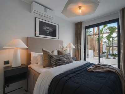 Casa con 6 habitaciones con piscina, calefacción, aire acondicionado y vistas al mar en Marbella