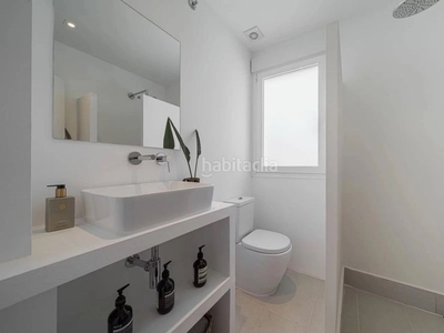 Casa con 7 habitaciones con parking, piscina, calefacción, aire acondicionado y vistas al mar en Marbella