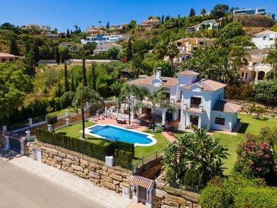 Casa maravillosa villa en El Paraíso alto, benahavis en Benahavís