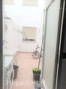 Piso amplio con garaje, trastero y balcón en Catarroja